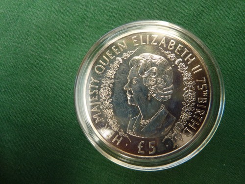 2001 coin queen - £5,