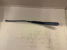 MK1 Renault Kangoo 2003-2007 Drivers OSF Front Windscreen Wiper Arm 8200158103