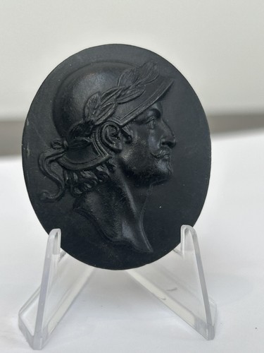 Wedgwood black basalt portrait - wedgwood,
