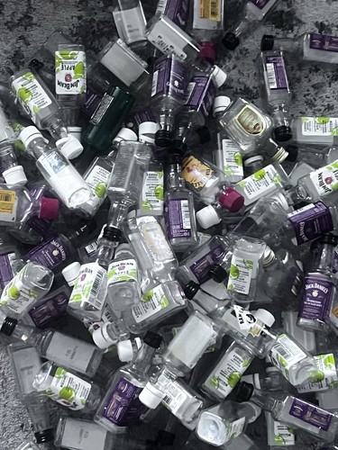 Lot 100 empty mini alcohol - of,