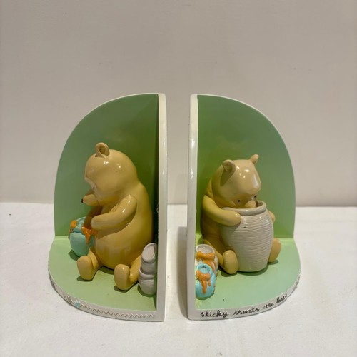 Winnie the pooh bookends - winnie,