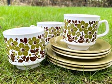 Set Of 3 Cups Beige Saucers
