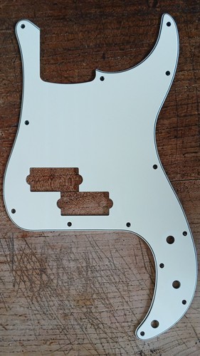 Fender precision - (genuine),