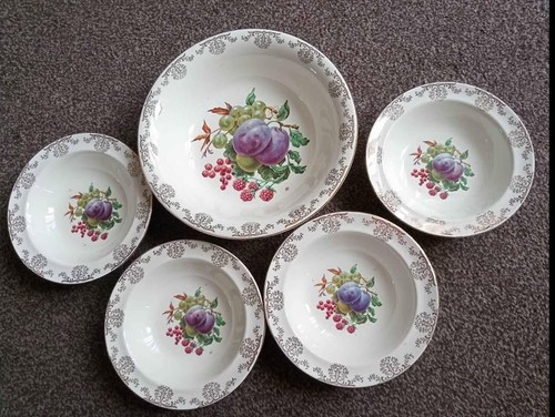 Royal tudor ware barker - royal,