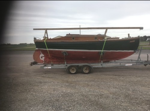 Small long keel - gaff, ketch