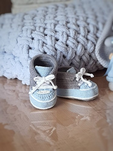 Handmade crochet baby - baby, booties