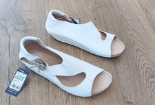PAVERS WHITE LEATHER FLAT SLIP