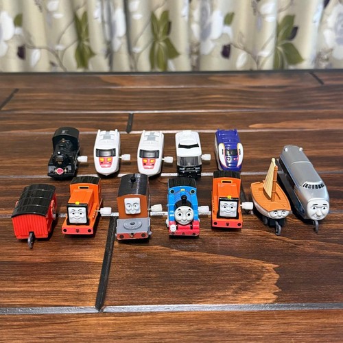 Thomas tomica capsule plarail - thomas,