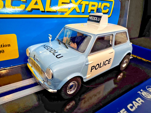 C3213 scalextric mini police - c3213,