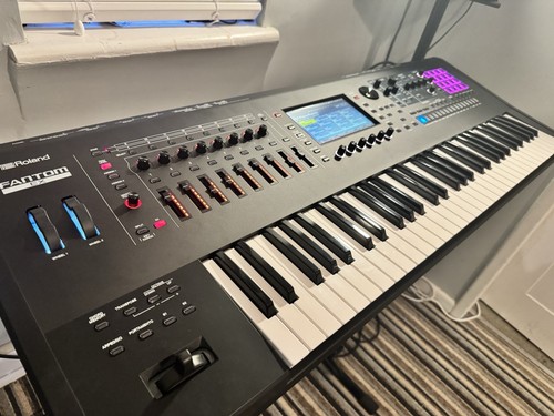 Roland fantom synthesizer - fantom, 6