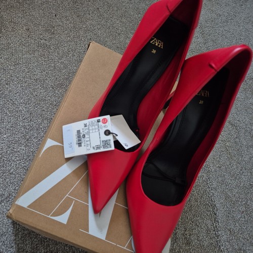 Zara red hills - uk, 5