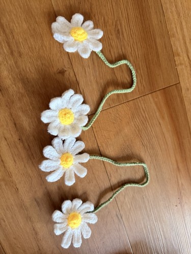 Daisy crochet pendants for - daisy,