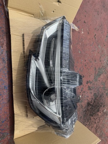 Audi left headlight - audi, a3