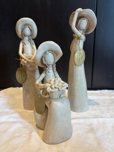Bnwt hand crafted faceless - hand,