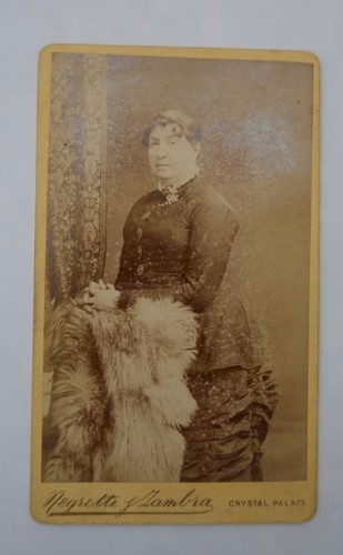 Cdv victorian lady leant - lady, on