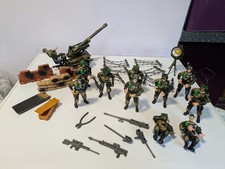 Action Force Army Figures set plus extra Army bits