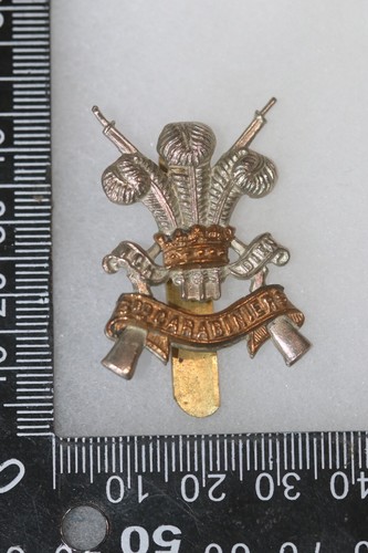 British army metal cap - army,