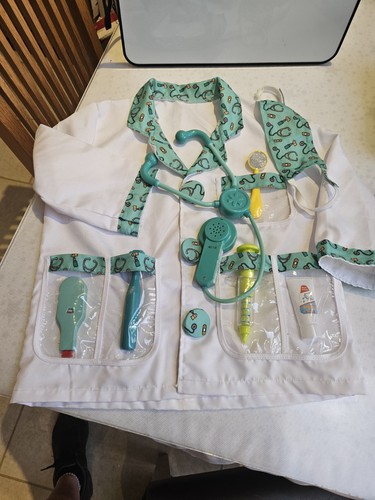 Melissa and doug doctors fancy - and,