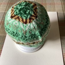 Fairisle Beanie hat Hand