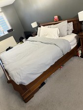 Wallis & Gambier Bedroom Set