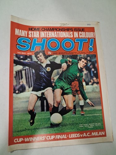 Shoot football magazine 19th - football,