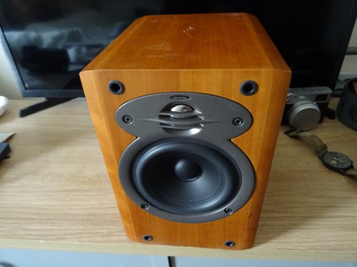 Single celestion series - single, a