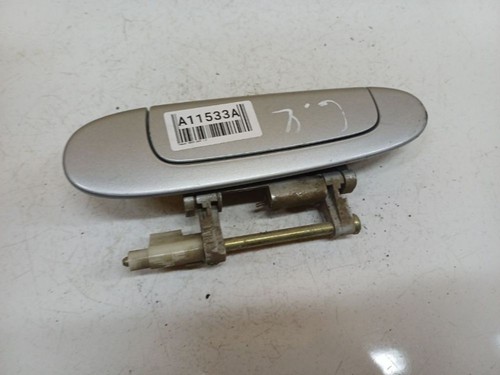 Toyota yaris 2003 door handle - yaris,