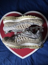 Nike Air Max 98 Supreme