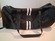 Dunhill Fragrances Green With White Stripe Nylon Material Holdall