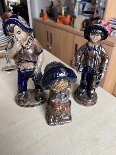 Sale three vintage - ,