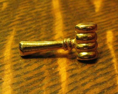 Judge auction gavel lapel pin - gavel,
