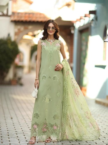 Noor luxe chikankari lawn - chikankari, 💯