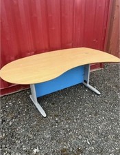 Kidney Shapes Beech Effect