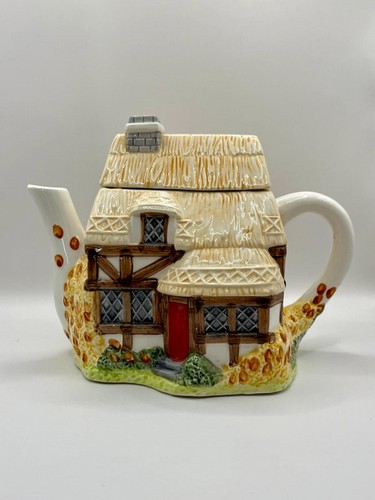 Autumn cottage teapot - autumn,