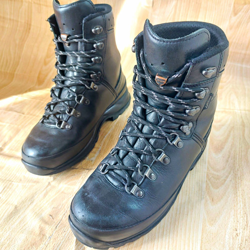 Lowa size black - lowa,
