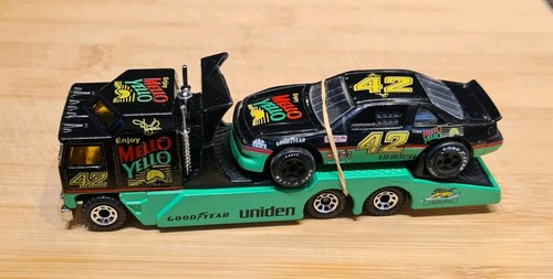 Matchbox nascar kenworth - matchbox,