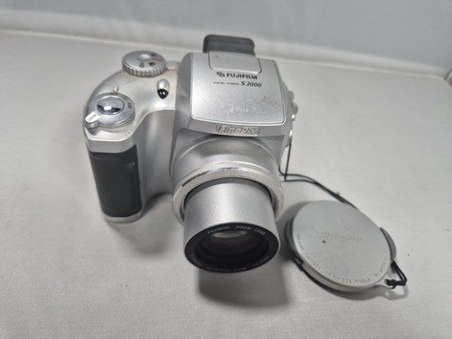 Fujifilm finepix s3000 - s3000, digital