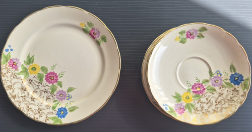Grosvenor bone china plate - bone,