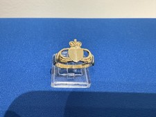 100% 9ct yellow gold Claddagh ring  Size O  2.17 grams