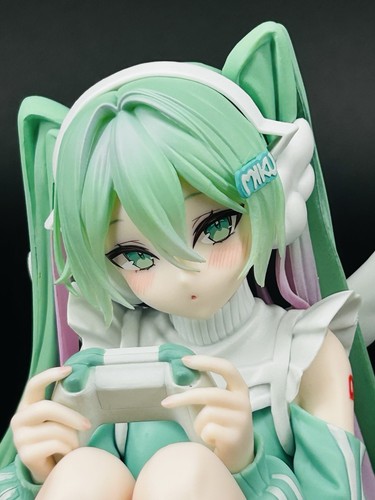 Hatsune miku playing - hatsune,