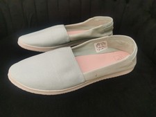 Pale Mint Green Reef