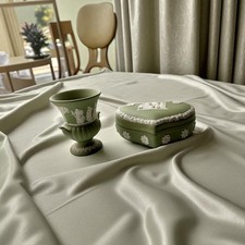 Wedgewood - Vintage Green Jasperware Small Urn Bud Vase - VGC