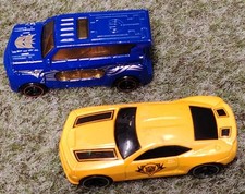 Hasbro 2010 Diecast Transformers cars Soundwave & Bumblebee
