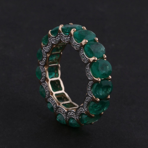 Oval natural emerald - oval,