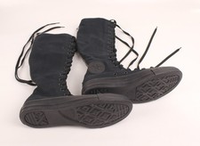 Converse Women's 7 Chuck