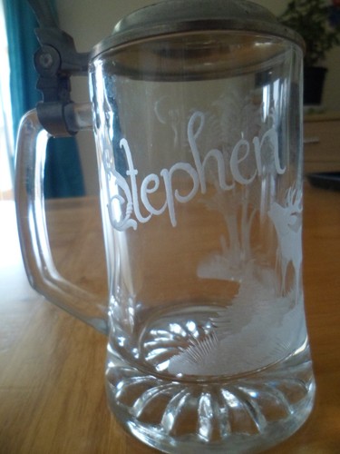 Glass half pint tankard - half, hinged