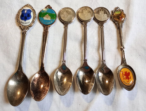 Souvenir vintage teaspoons - souvenir,