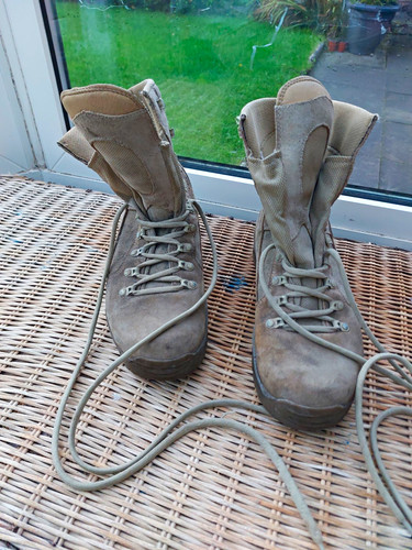 Meindl military desert boots - desert,