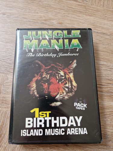 Jungle mania 1st birthday - jungle,