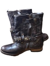 FEUD BRITANNIA DESIGNER